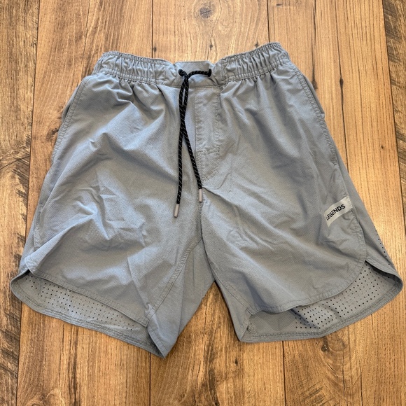 Luka Legends Mens Gray Shorts Small Lined 7 inch - Picture 1 of 2